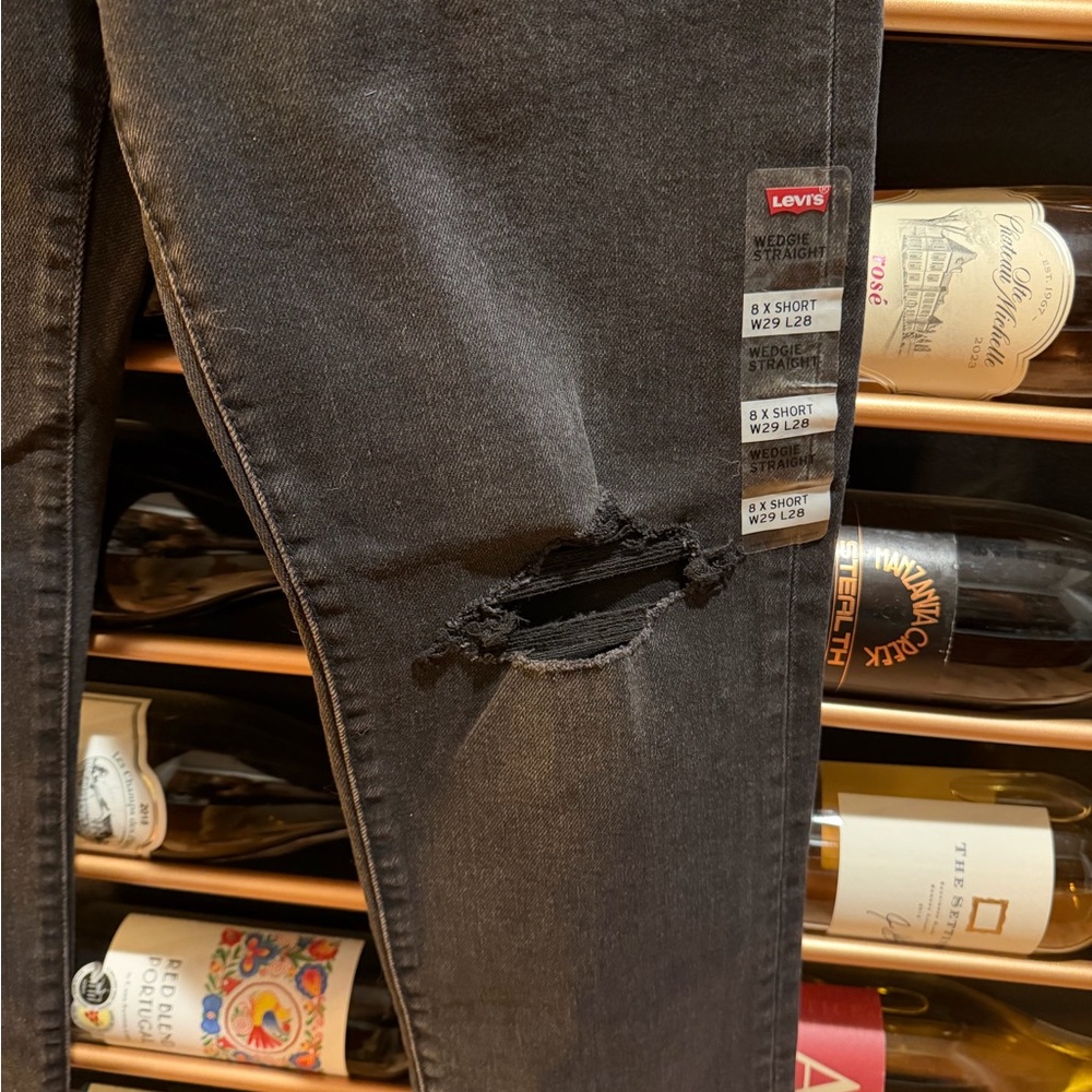 NWT Levi's Women's Wedgie Straight Leg Jeans 29S/8S - Picture 10 of 12